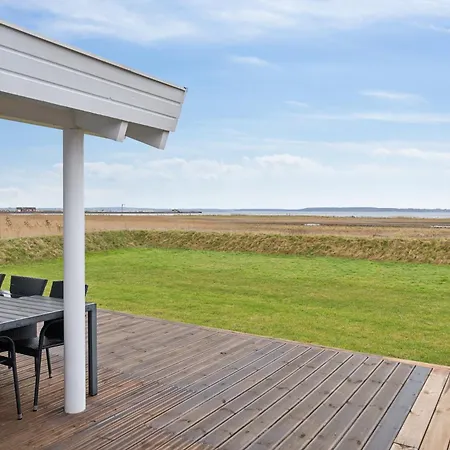 Gezellig Op *